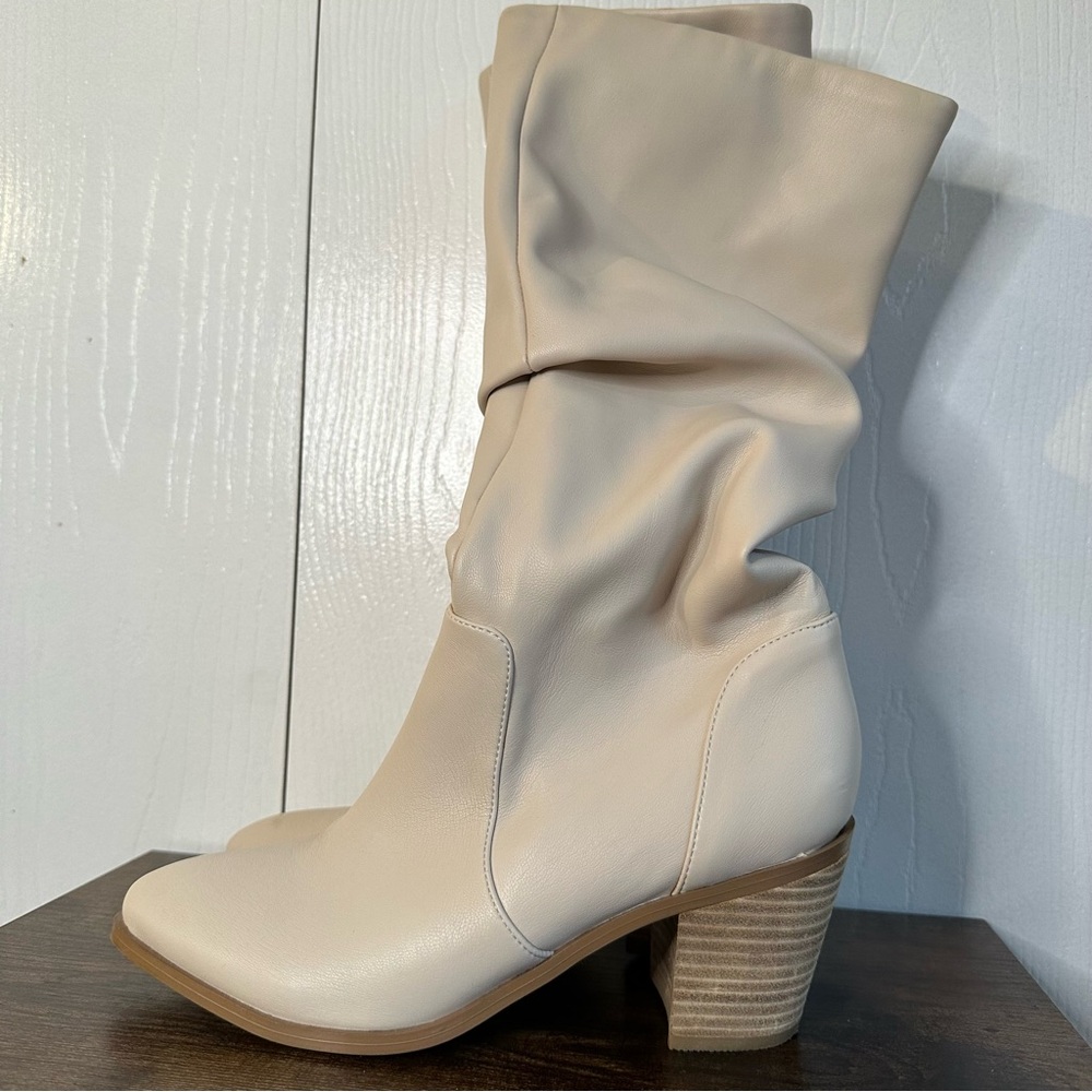 Dolce Vita Boots with small heel